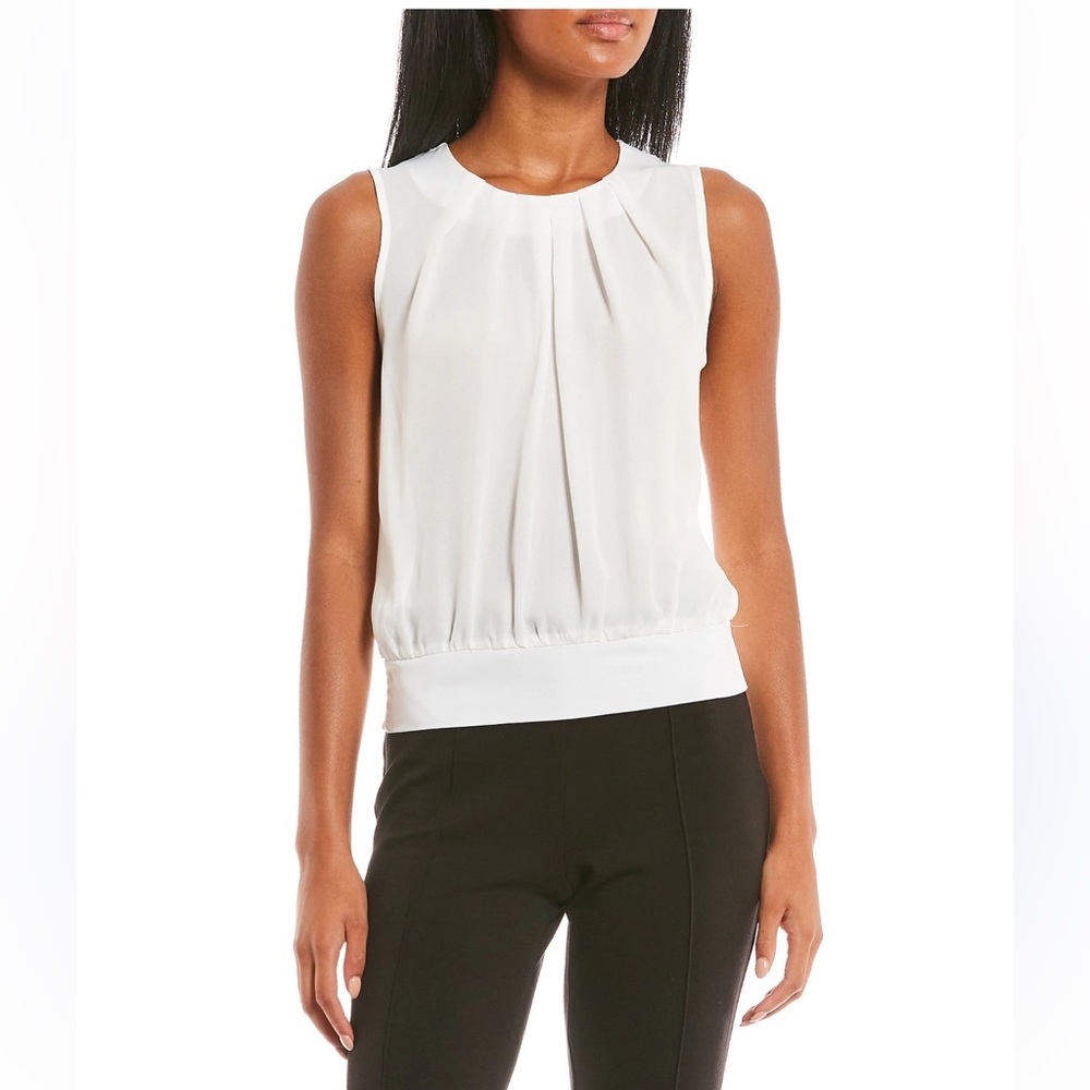 I.N. San Francisco New With Tags Sleeveless, Round Neckline, Bottom Pleat Size S